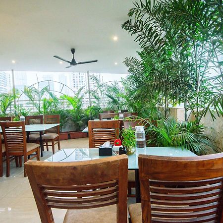 Hotel Skylink Hospitality Mahalaxmi Bombaim Exterior foto