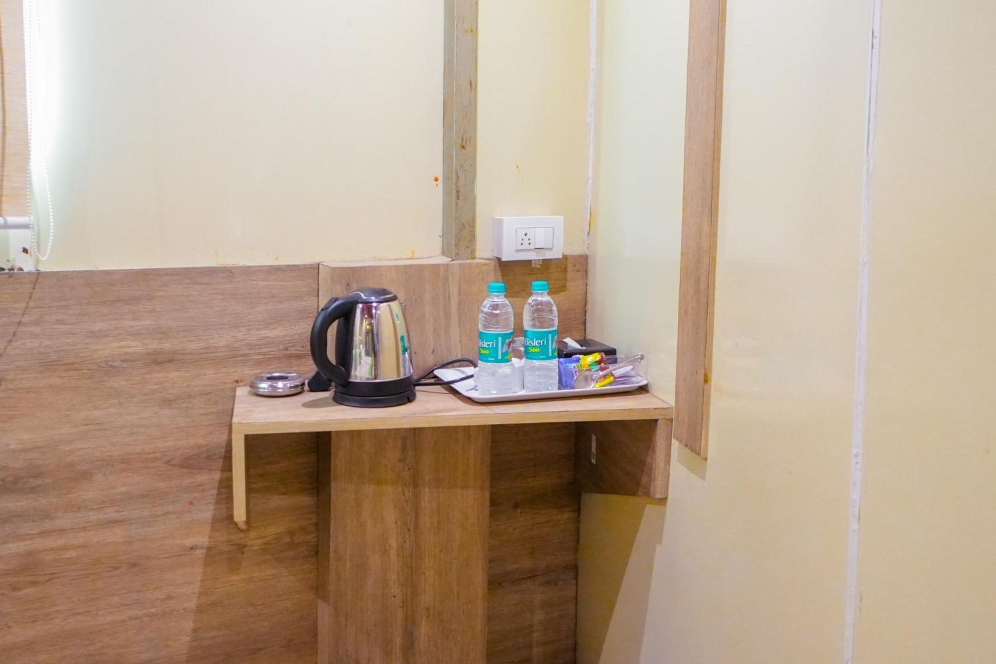 Hotel Skylink Hospitality Mahalaxmi Bombaim Exterior foto