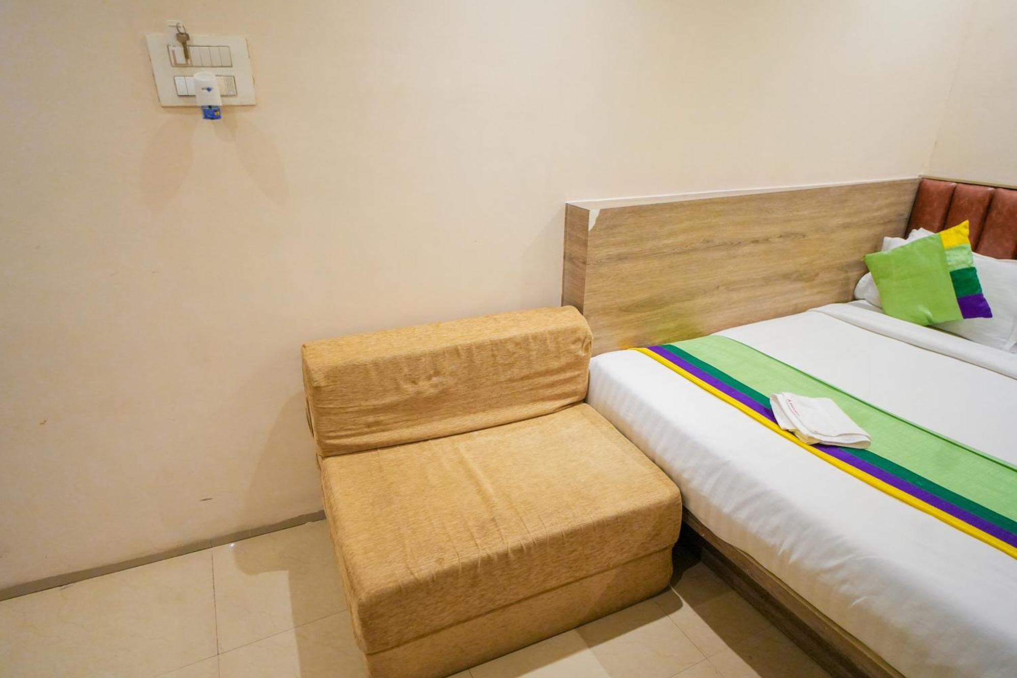 Hotel Skylink Hospitality Mahalaxmi Bombaim Exterior foto