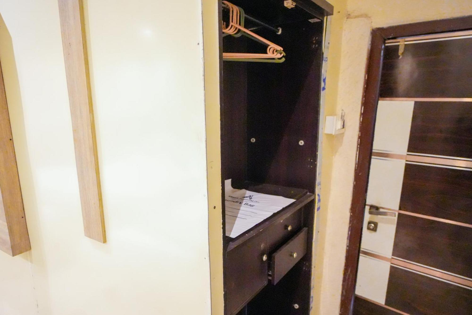 Hotel Skylink Hospitality Mahalaxmi Bombaim Exterior foto