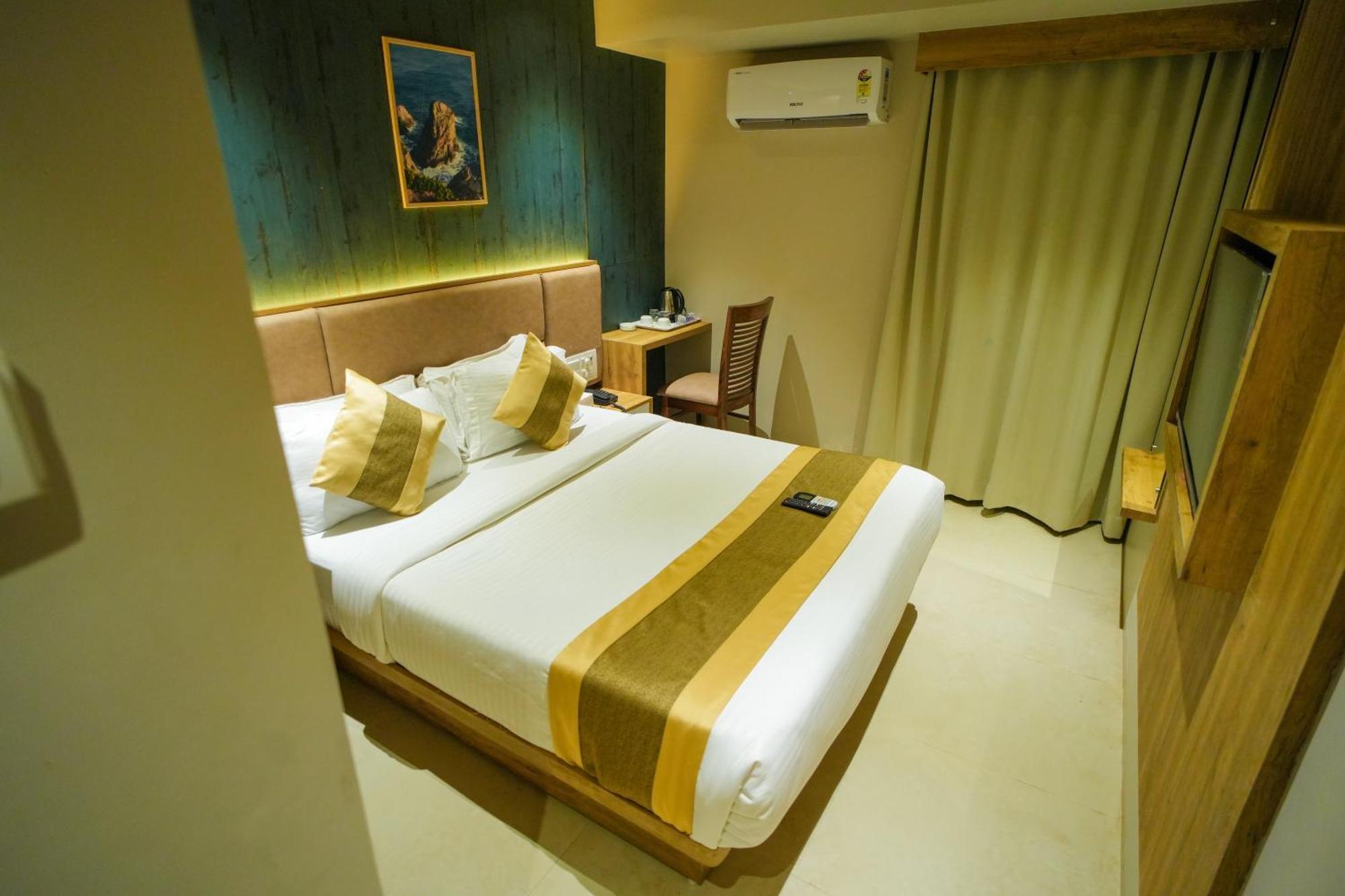 Hotel Skylink Hospitality Mahalaxmi Bombaim Exterior foto