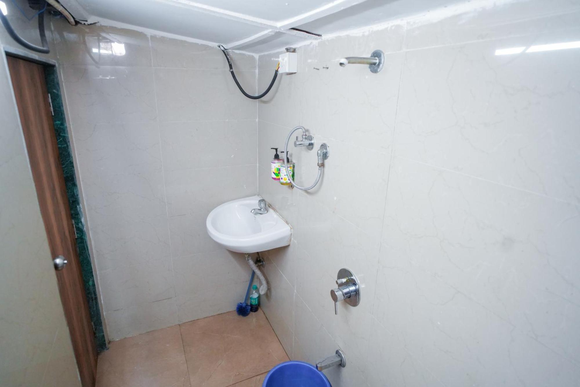 Hotel Skylink Hospitality Mahalaxmi Bombaim Exterior foto